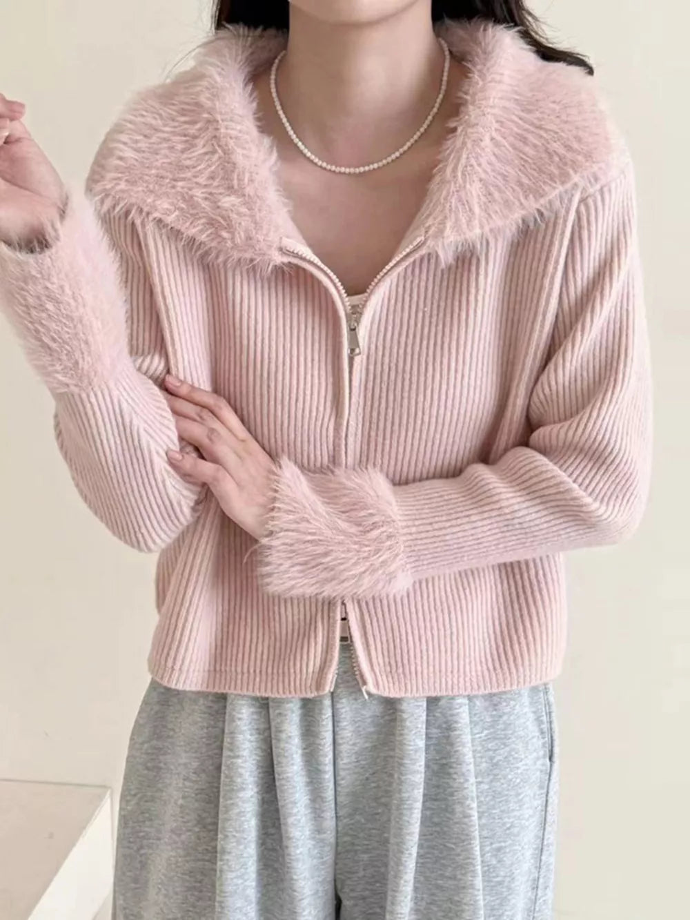 Rilynn - Cardigan elegante con zip a coste e bordi soffici