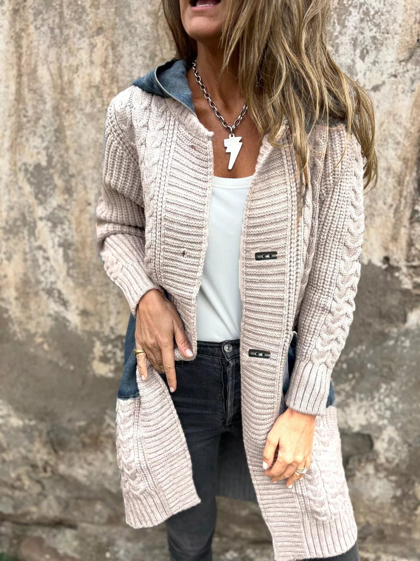 Pandorra - Cardigan lungo con cappuccio e lavorazione a trecce