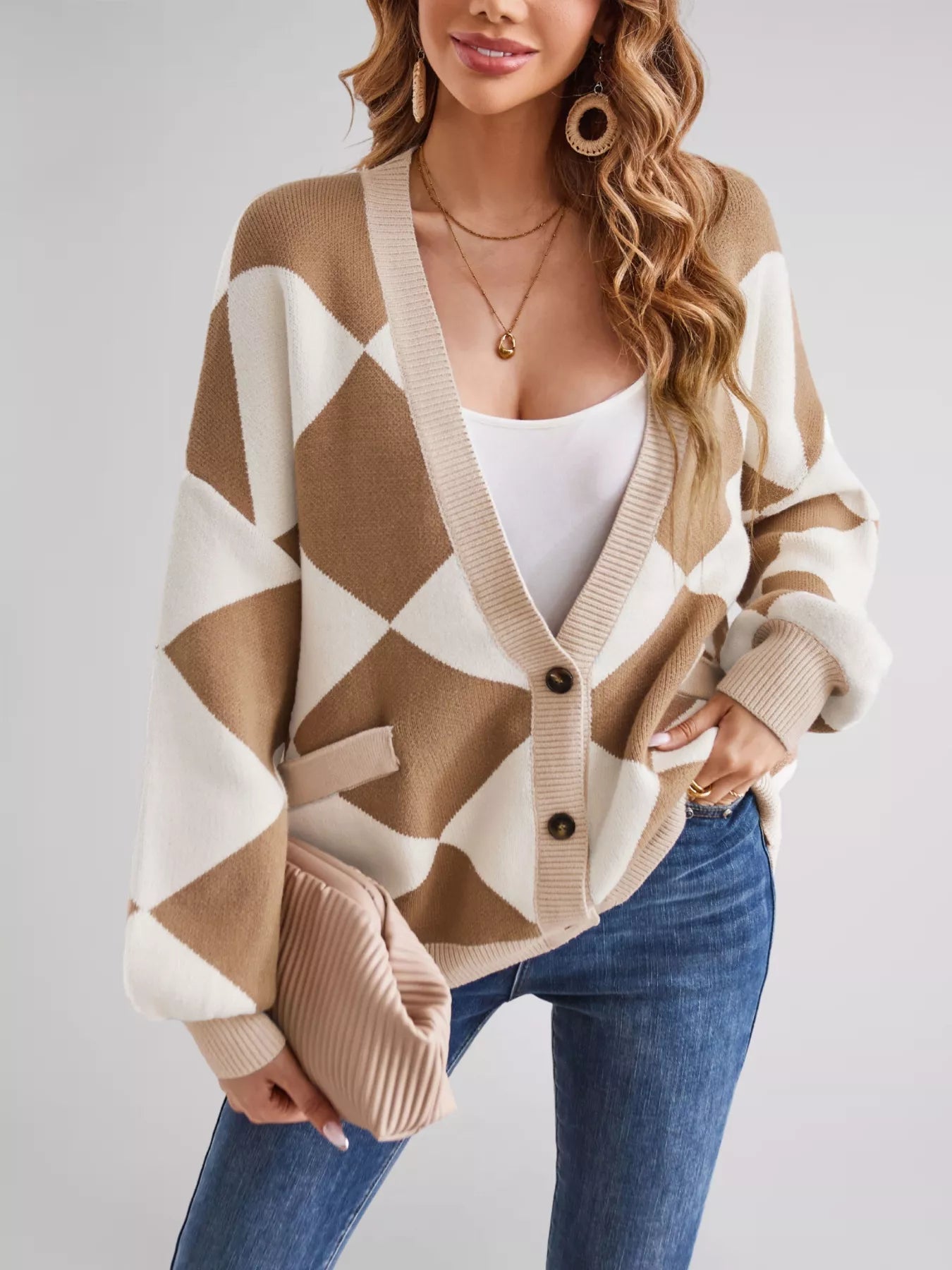 Viona - Cardigan lavorato a maglia con motivo a diamante e bottoni