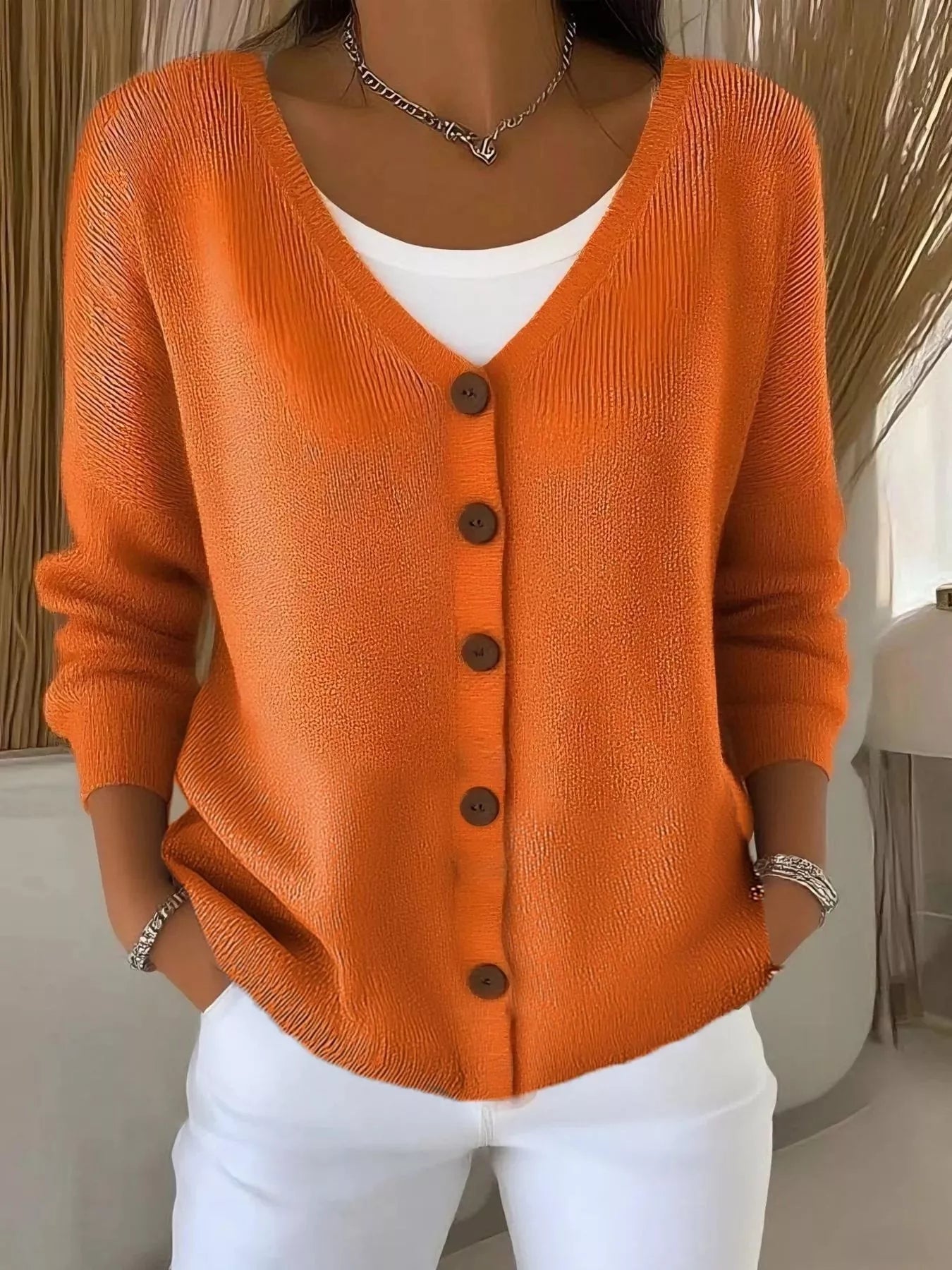 Adara - Cardigan elegante con bottoni frontali e scollo a V