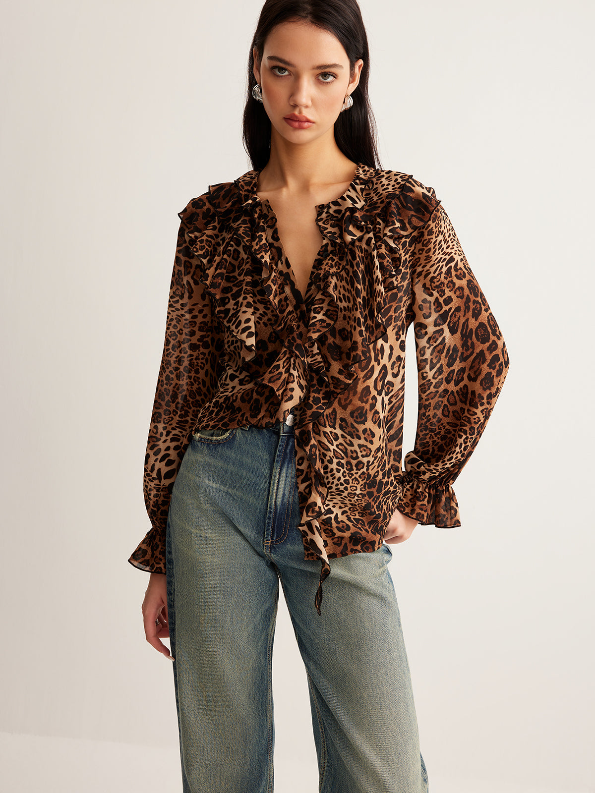 Blusa Estiva Leopardata con Collo a Volant da Donna