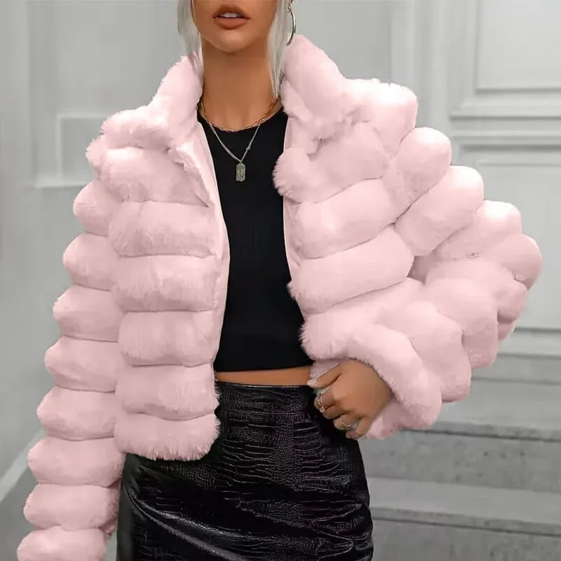 Fionna - Elegante Cappotto Imbottito in Eco-Pelliccia