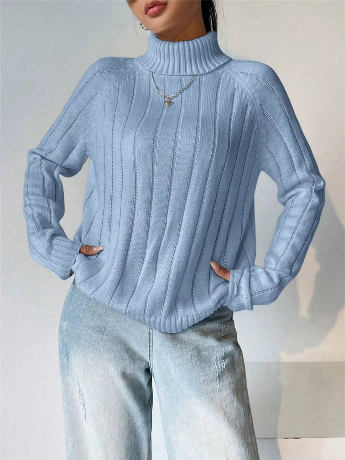 Kaila - Elegante maglione a maniche lunghe con collo alto e lavorazione a costine