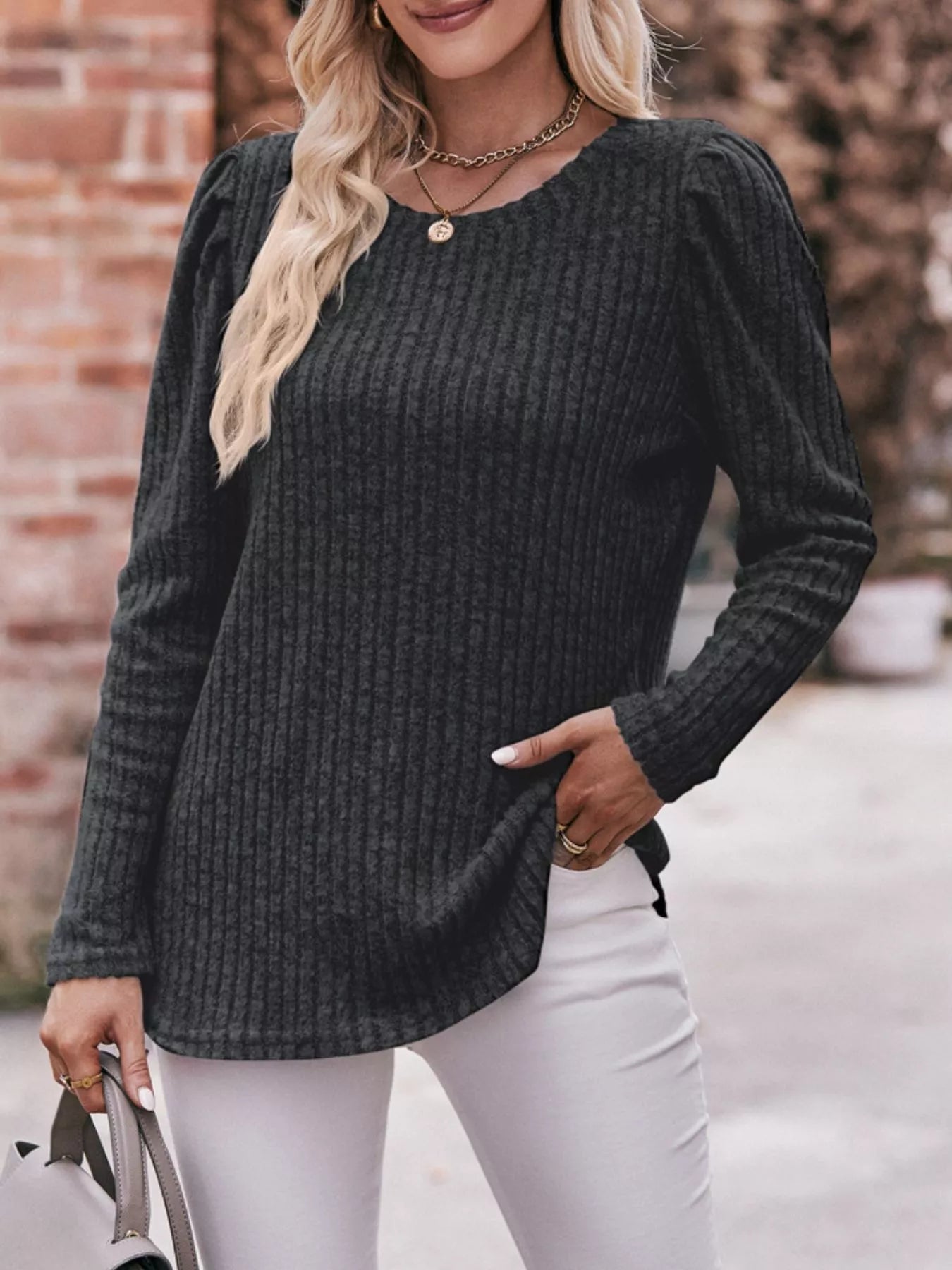 Levona - Felpa chic in maglia a coste con maniche a sbuffo