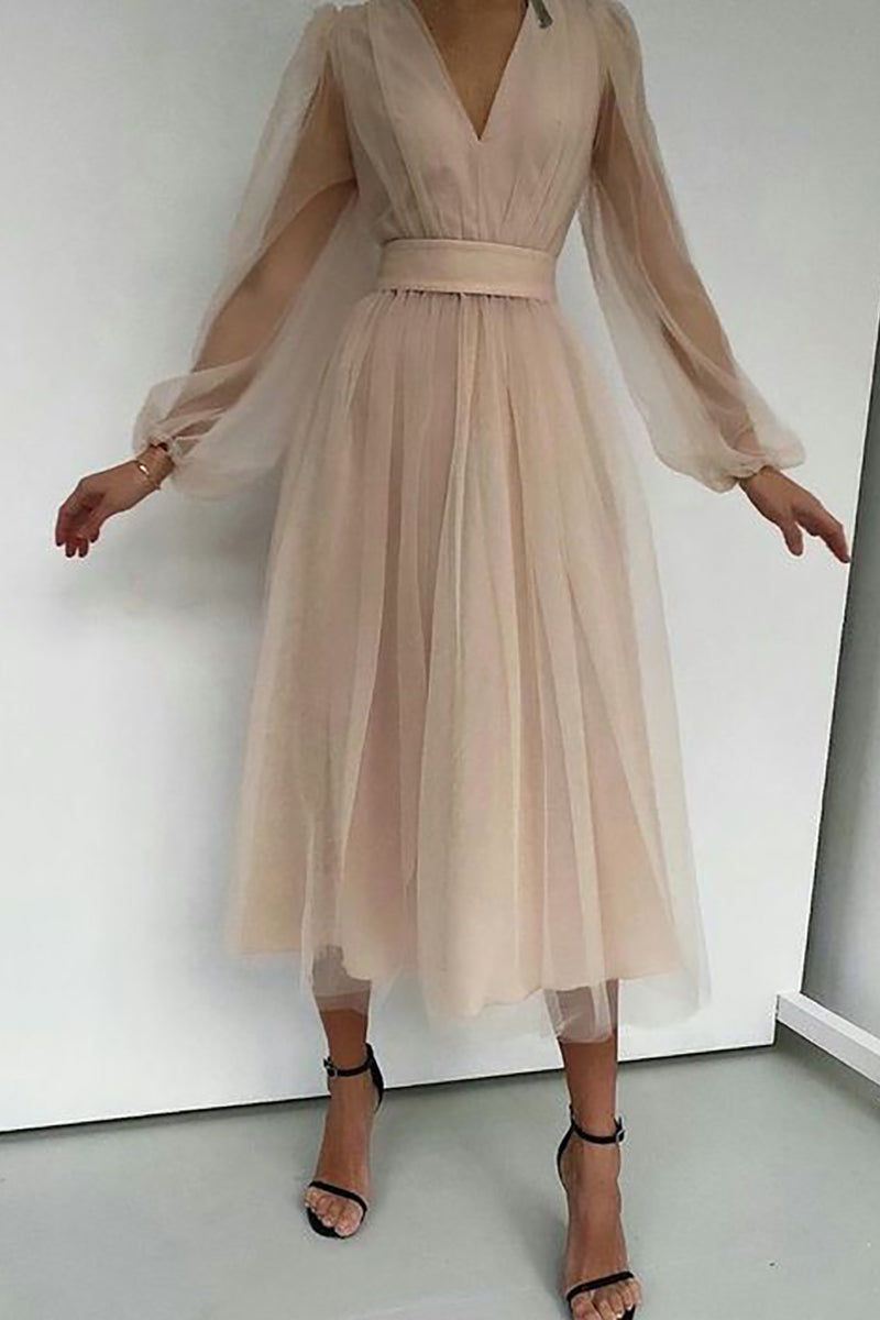 Samira - Elegante abito in pizzo a maniche lunghe con scollo a V