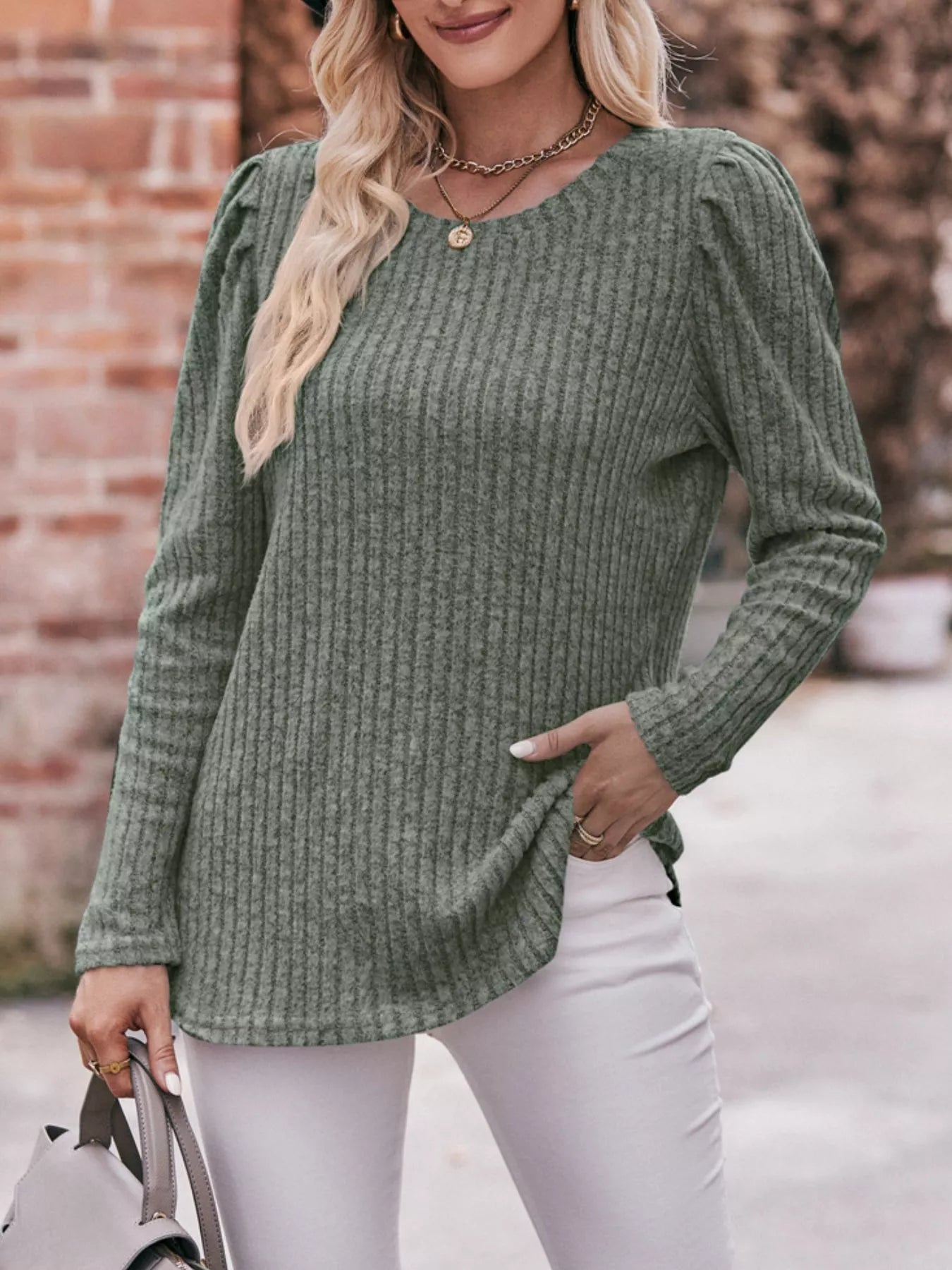 Levona - Felpa chic in maglia a coste con maniche a sbuffo