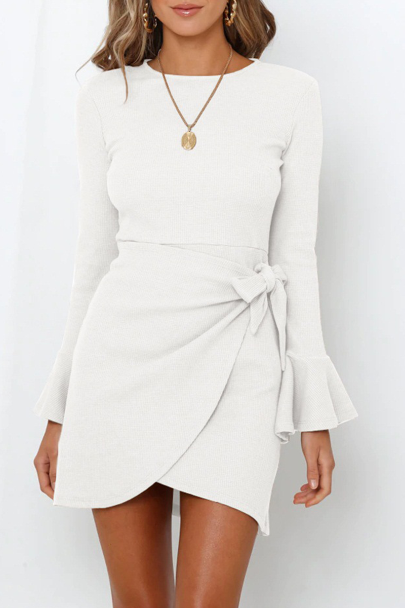 Anette - Abito mini casual con maniche lunghe, volant e girocollo