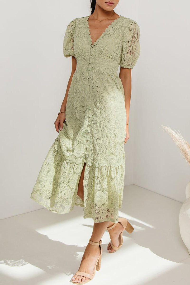Erin - Elegante abito in pizzo a maniche corte con scollo a V