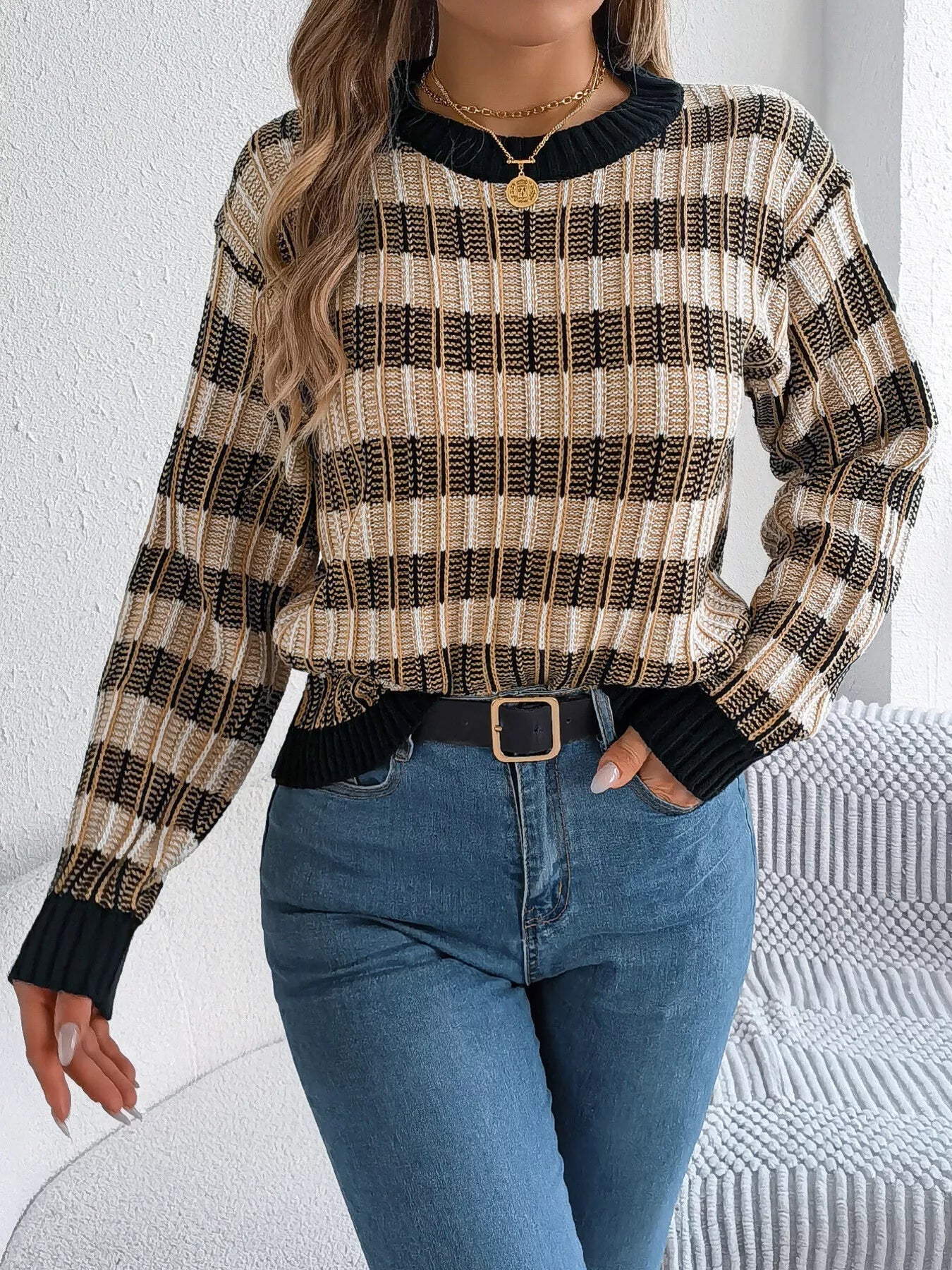 Nicolette - Maglione elegante a righe con collo rotondo