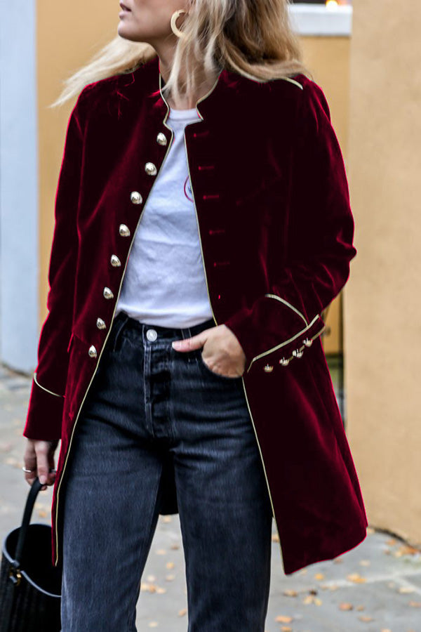 Della - Elegante cappotto doppiopetto in velluto caldo