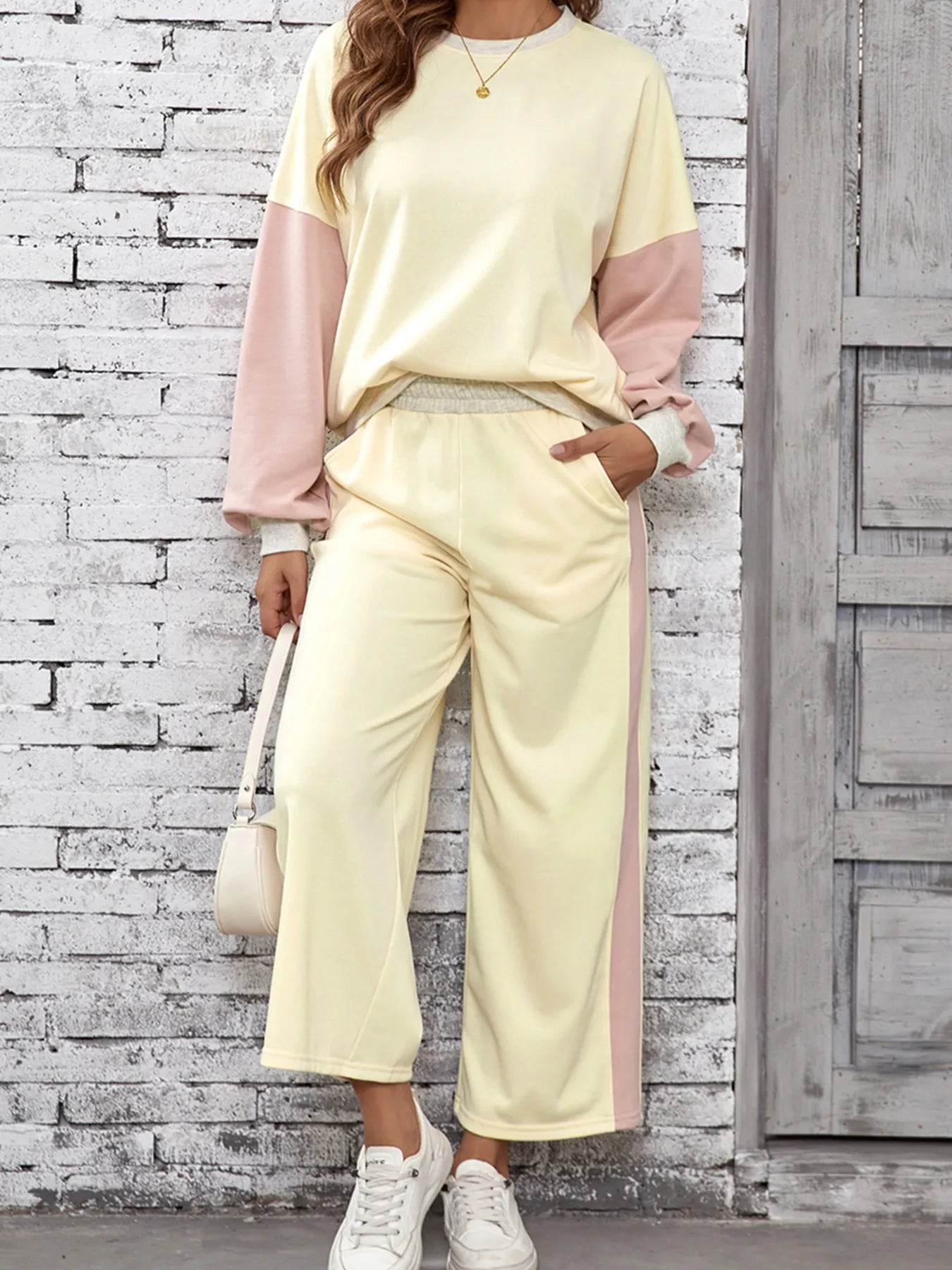 Elissa - Completo caldo con maglione color block e pantaloni