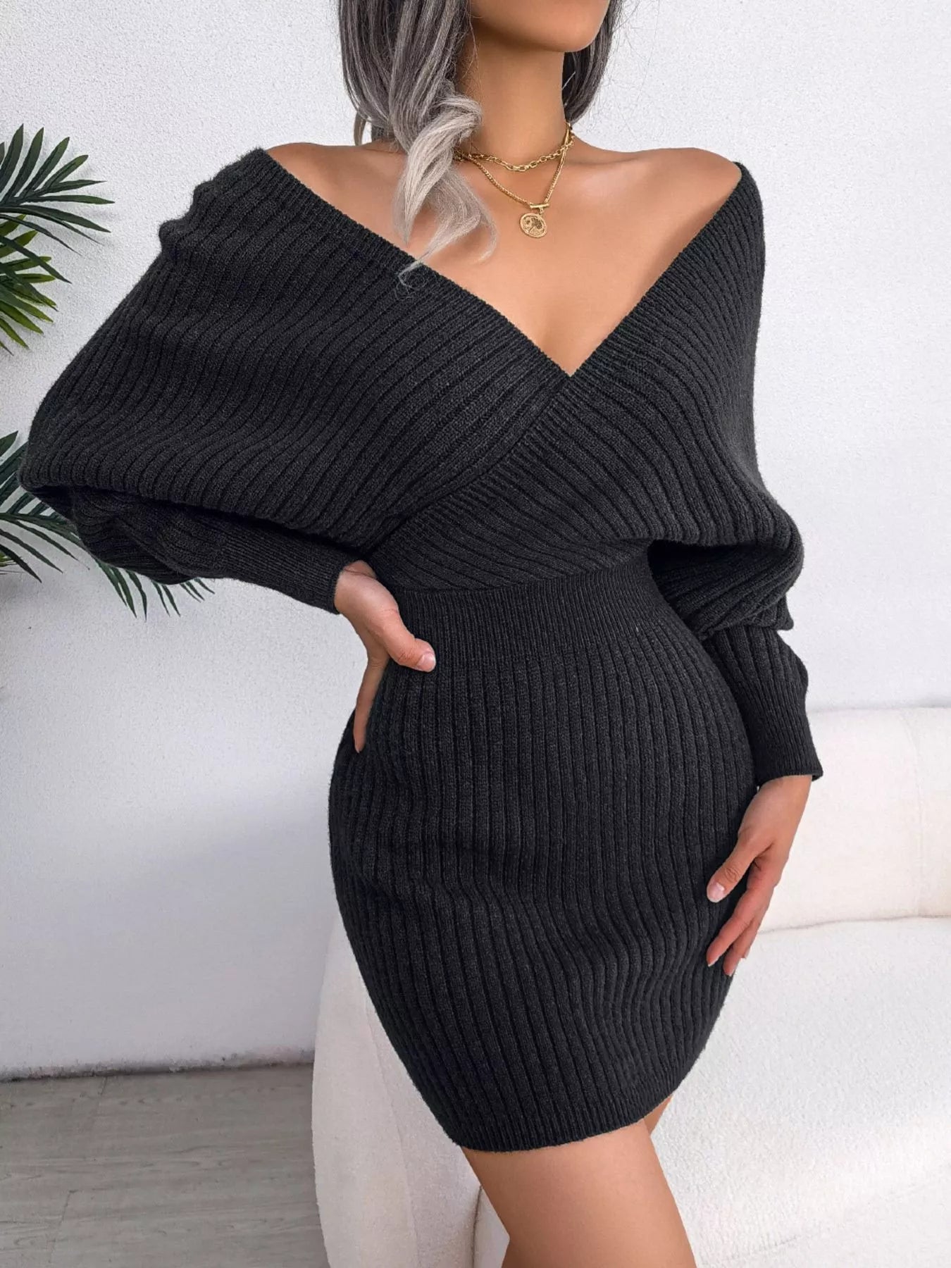 Jennylyn - Elegante abito maglione con scollo a V e maniche lunghe