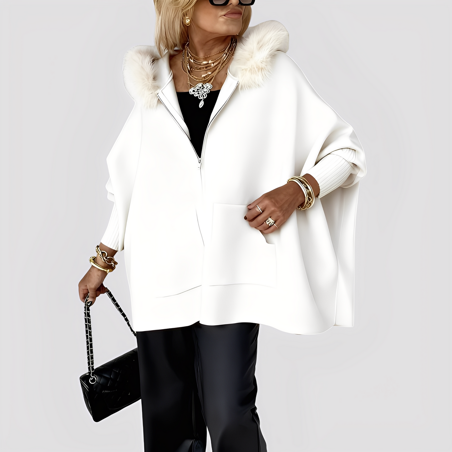 Jayla - Elegante Cappotto in Pelliccia Sintetica con Cappuccio