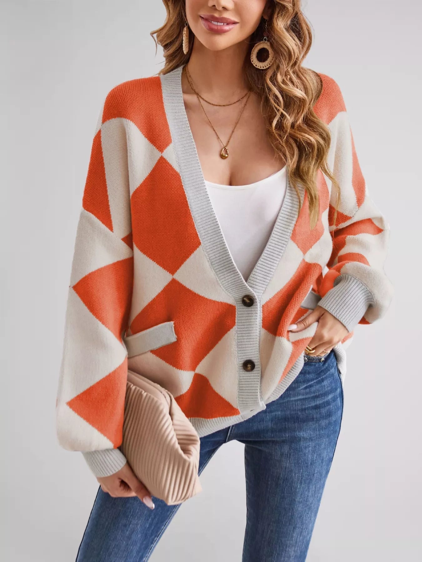 Viona - Cardigan lavorato a maglia con motivo a diamante e bottoni