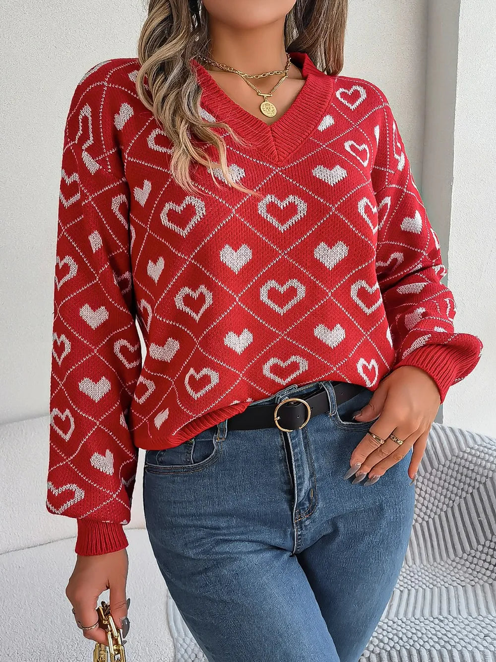 Brianne - Maglione chic con motivo a cuori e scollo a V