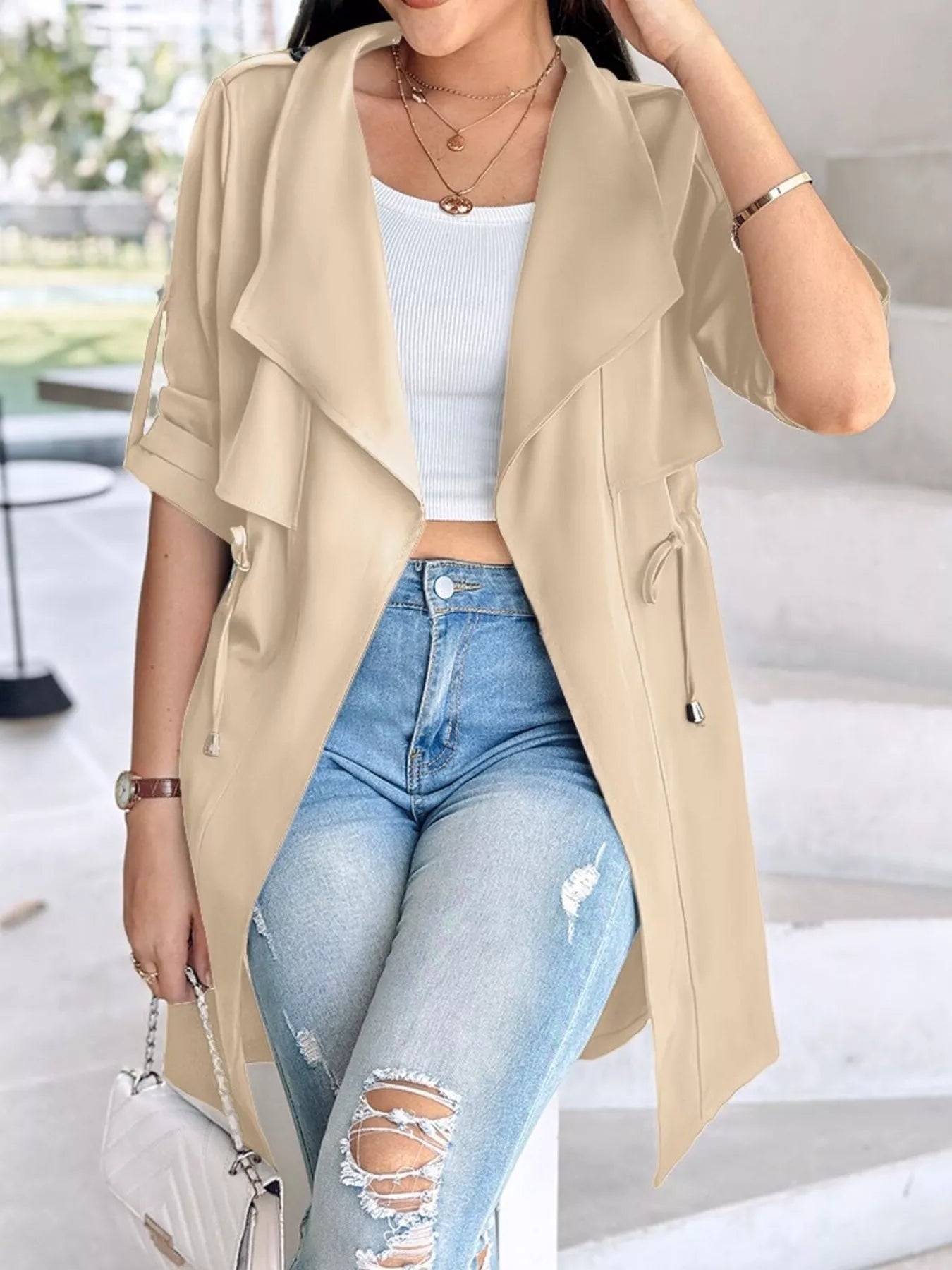 Vica - Elegante trench con colletto drappeggiato versatile