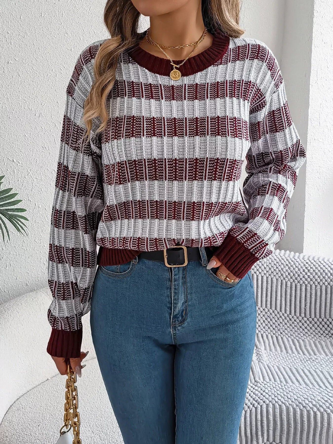 Nicolette - Maglione elegante a righe con collo rotondo