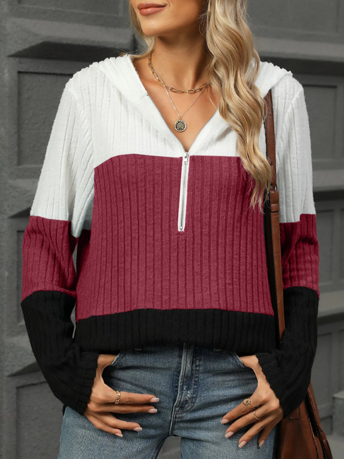 Clarabel - Felpa casual con cappuccio e design color block