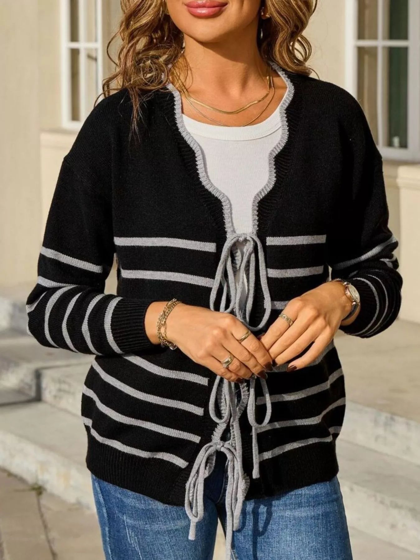 Eliya - Cardigan cozy a righe con chiusura a nodo frontale