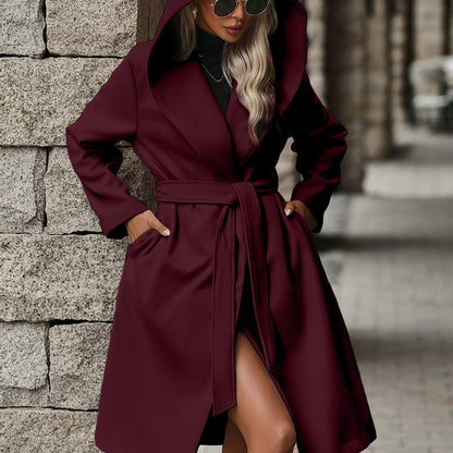 Hadleigh - Cappotto lungo elegante avvolgente con cappuccio e cintura