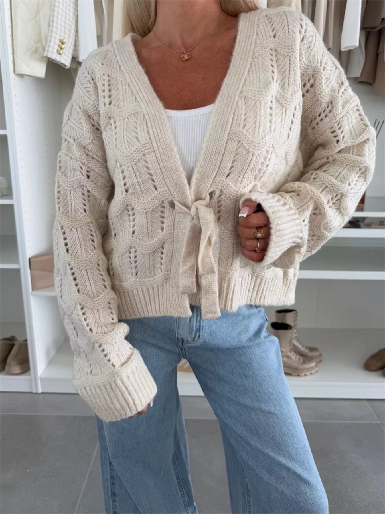 Princesa - Cardigan leggero con lavorazione a trama aperta e chiusura frontale con fiocco