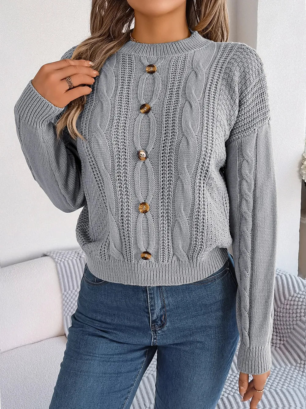 Abriella - Maglione chic in maglia intrecciata con bottoni e scollo rotondo