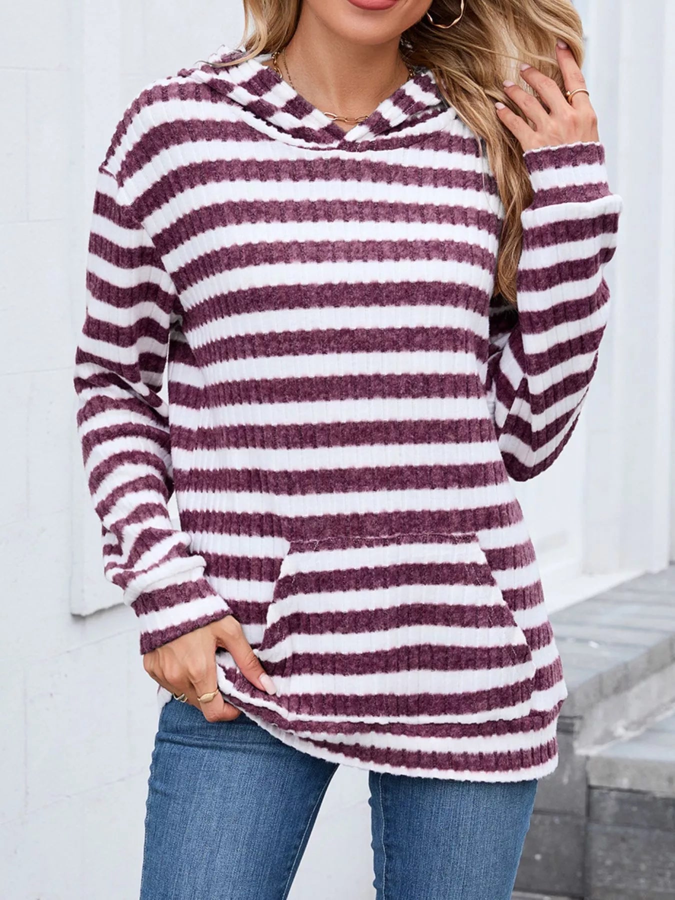 Yasmila - Maglione elegante a righe con cappuccio e caldo