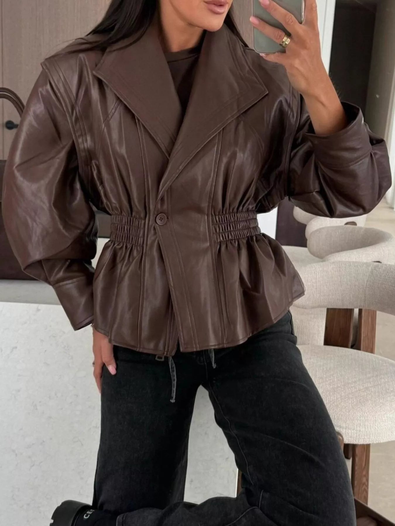 Pamelina - Giacca in pelle elegante con vita a peplo