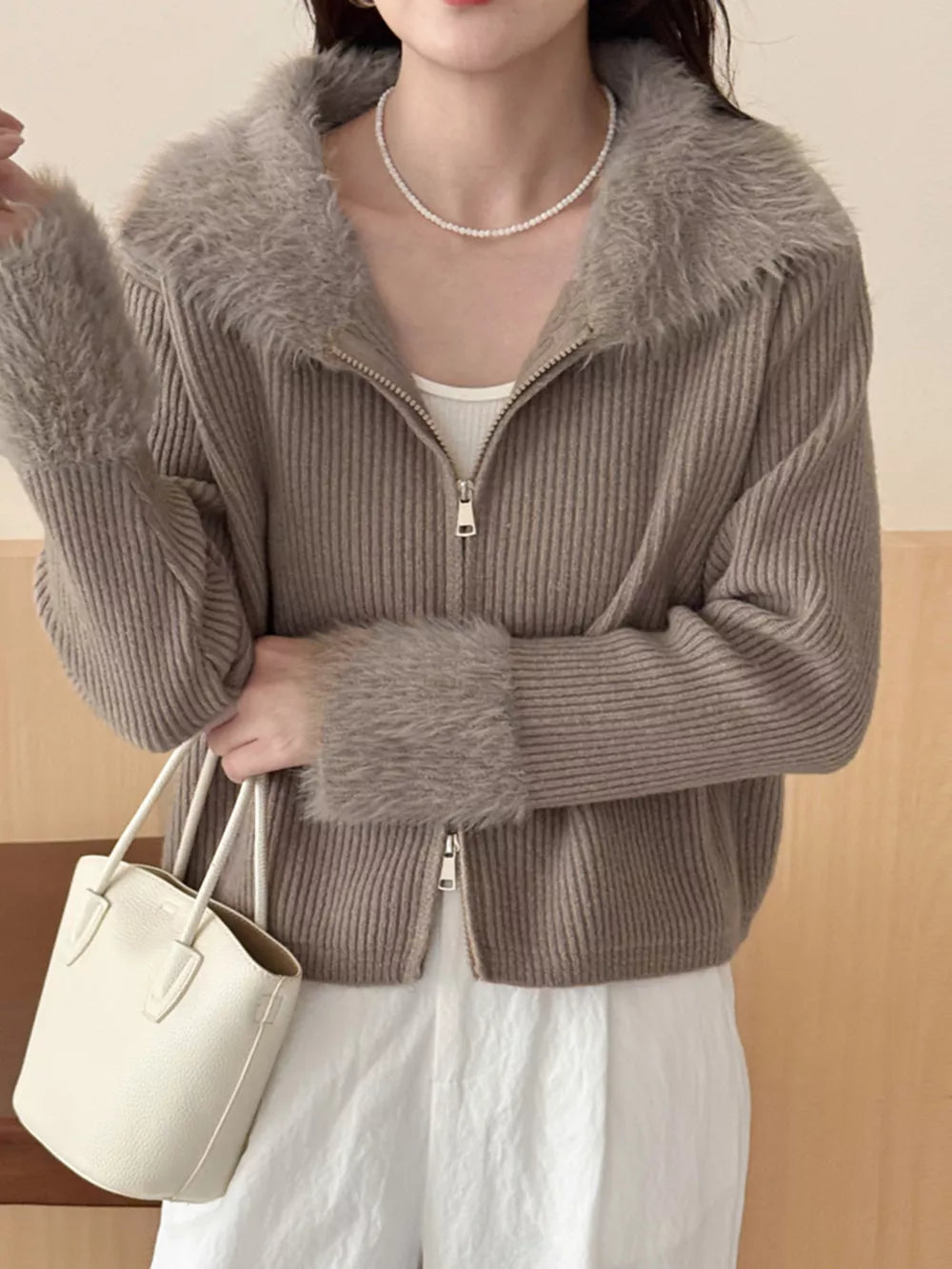 Rilynn - Cardigan elegante con zip a coste e bordi soffici