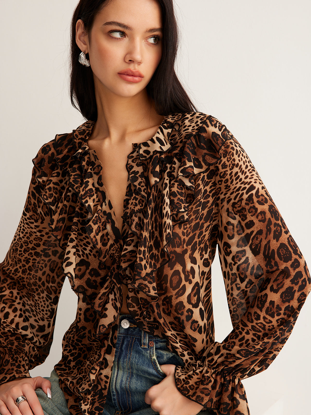 Blusa Estiva Leopardata con Collo a Volant da Donna