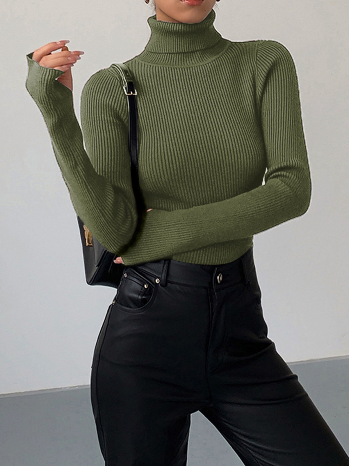 Top Minimalista a Collo Alto Slim da Donna