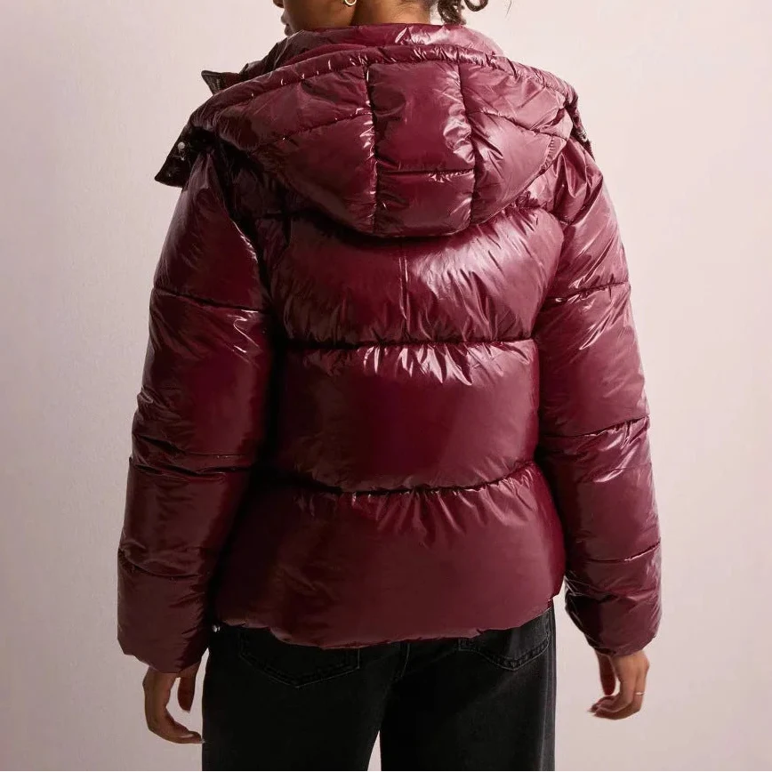 Piumino Trapuntato da Donna con Cappuccio
