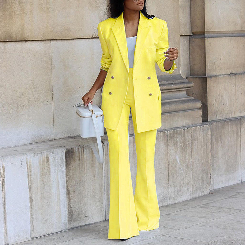 Iyla - Completo Elegante con Blazer con Bottoni e Pantaloni a Zampa