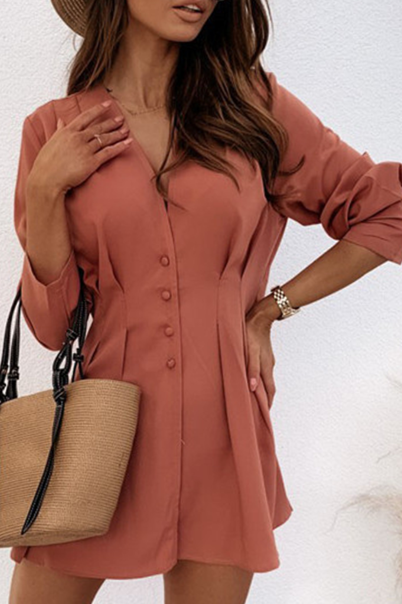 Nanna - Elegante mini abito a maniche lunghe con scollo a V