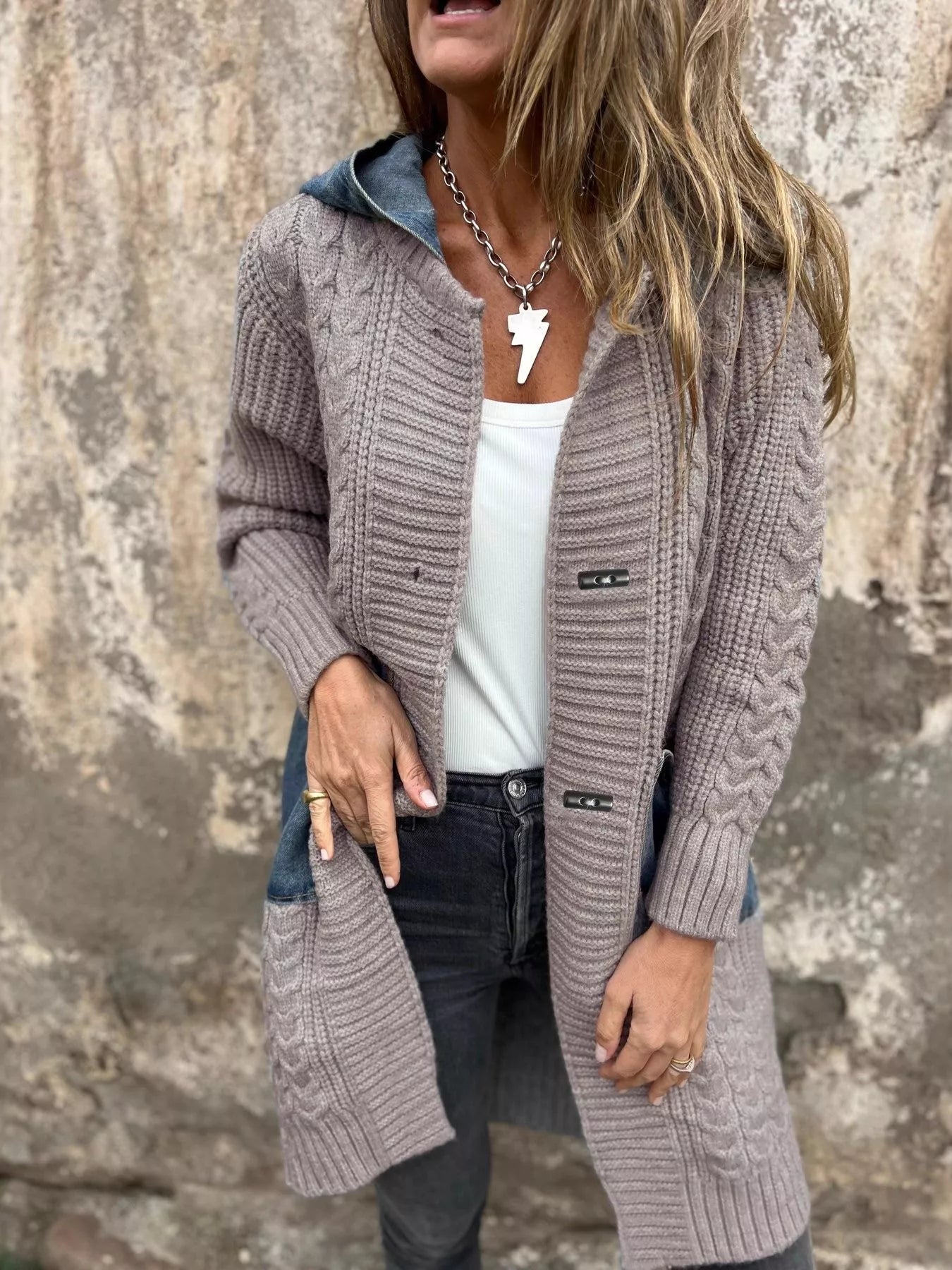 Pandorra - Cardigan lungo con cappuccio e lavorazione a trecce