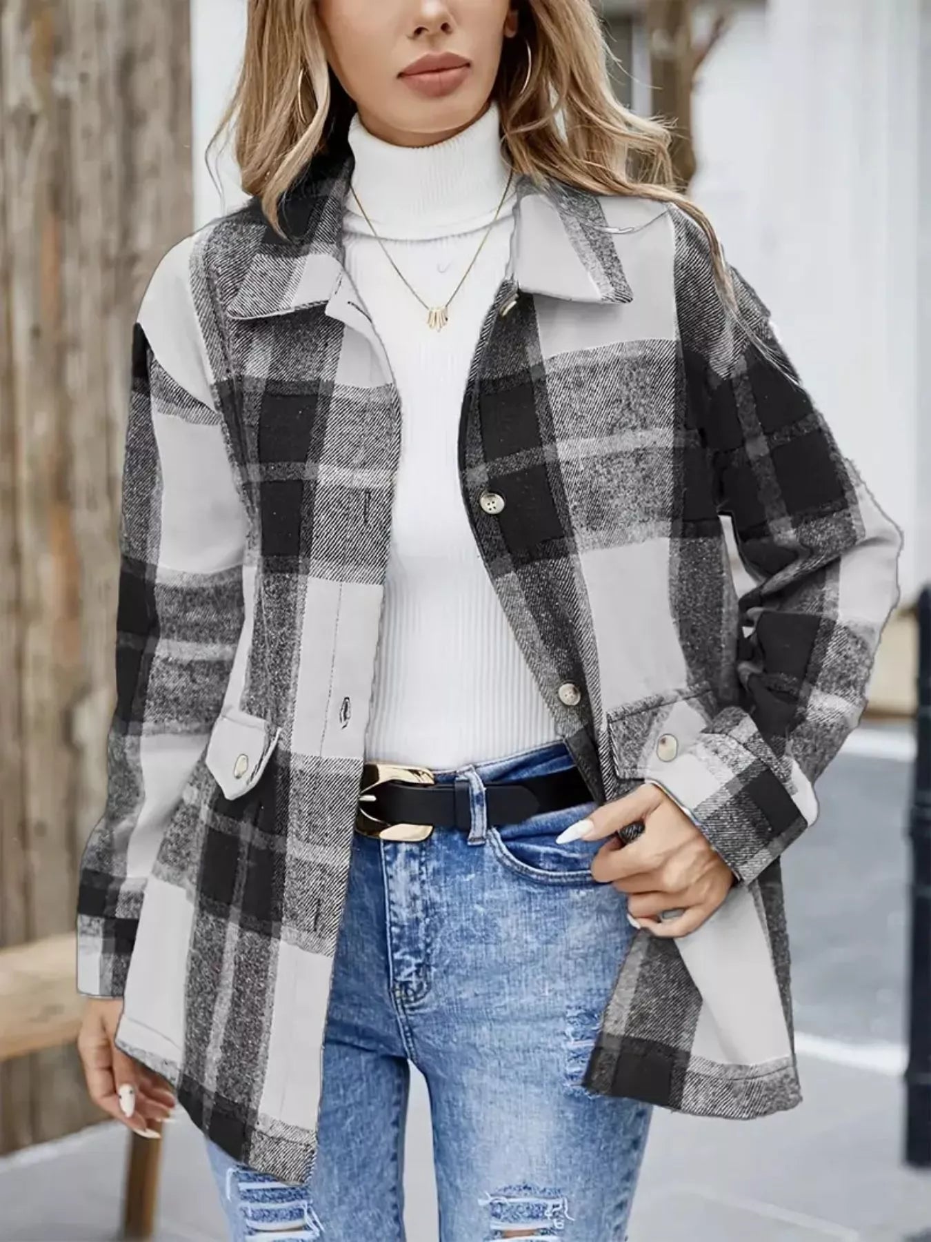 Liana - Shacket a quadri versatile con bottoni e maniche lunghe