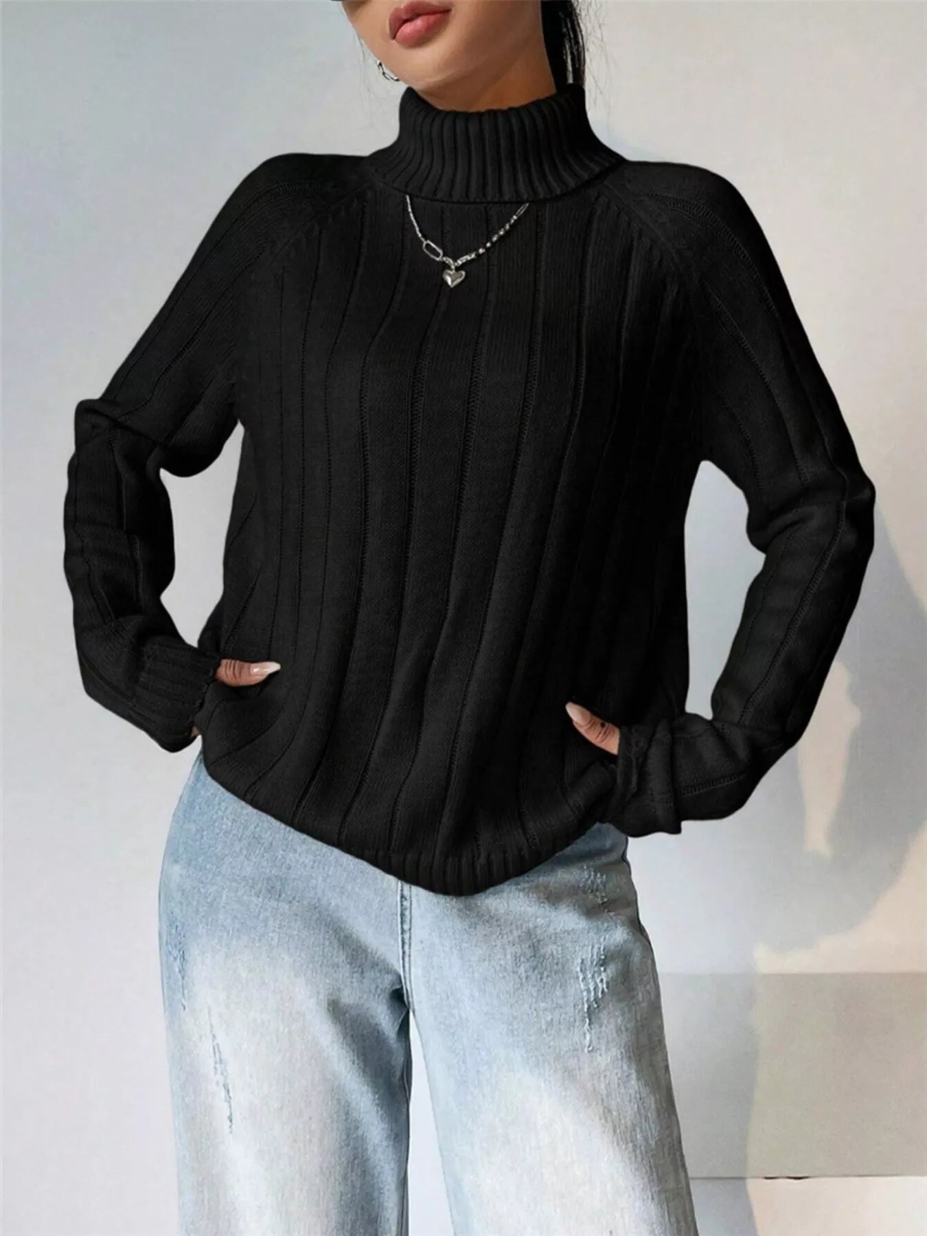 Kaila - Elegante maglione a maniche lunghe con collo alto e lavorazione a costine
