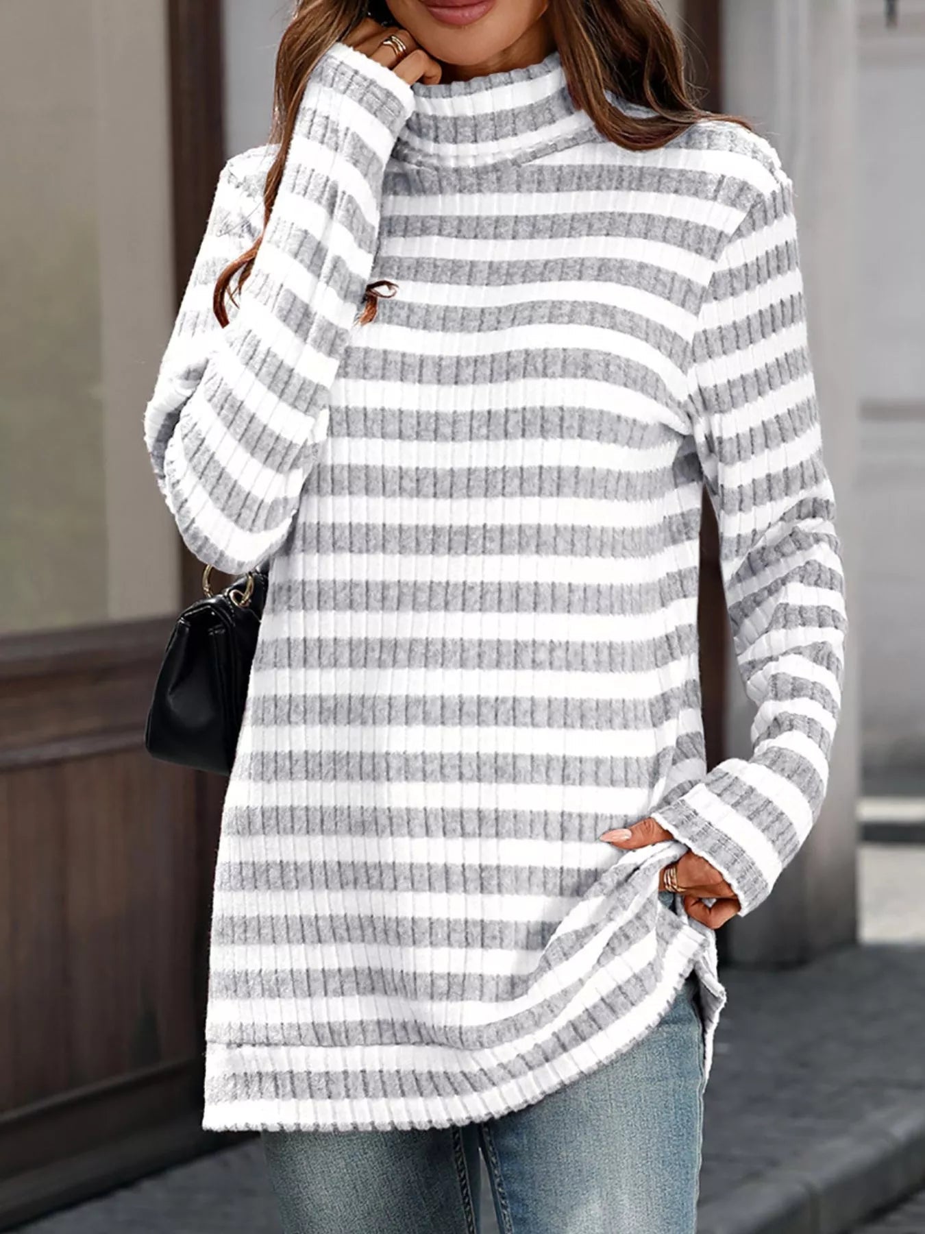 Carmelina - Elegante maglione a maniche lunghe con collo alto a righe