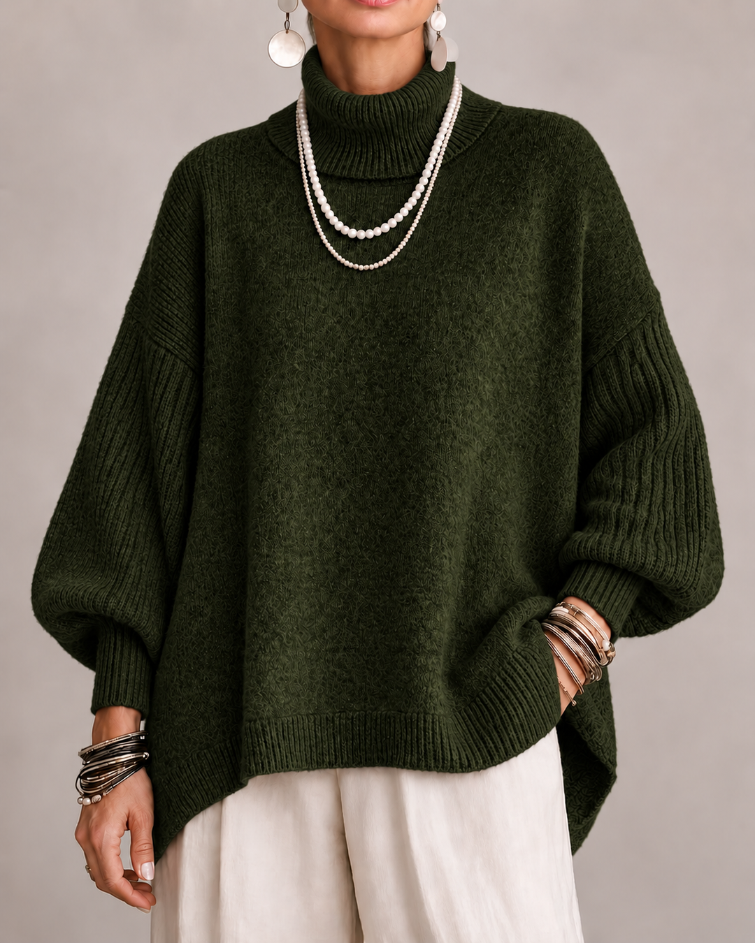 Maglione da Donna in Maglia Morbida con Scollo Drappeggiato