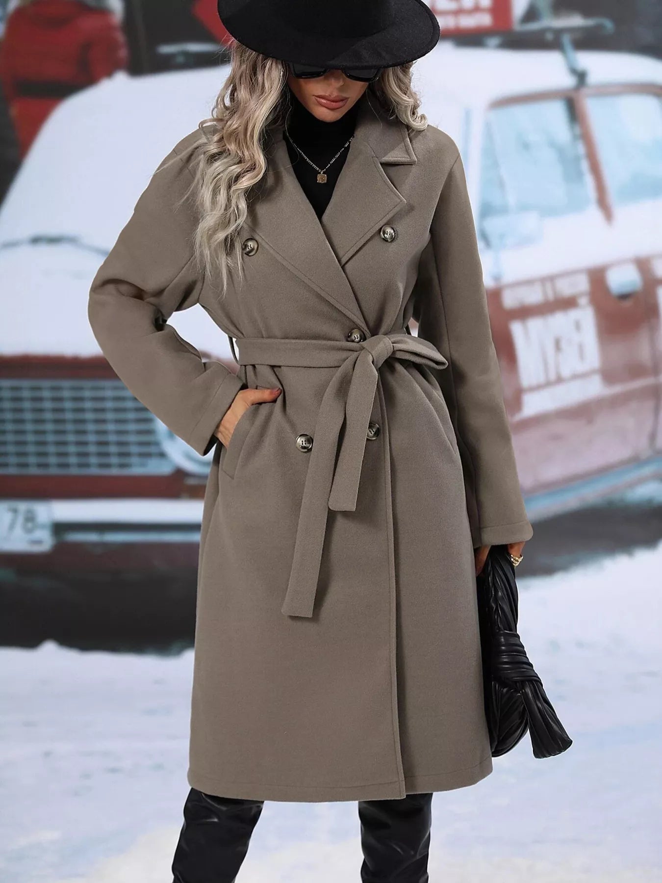 Aliana - Cappotto elegante doppiopetto con collo a revers e cintura