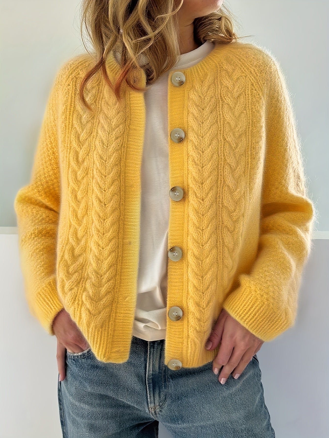 Marianne - Elegante cardigan lavorato a trecce