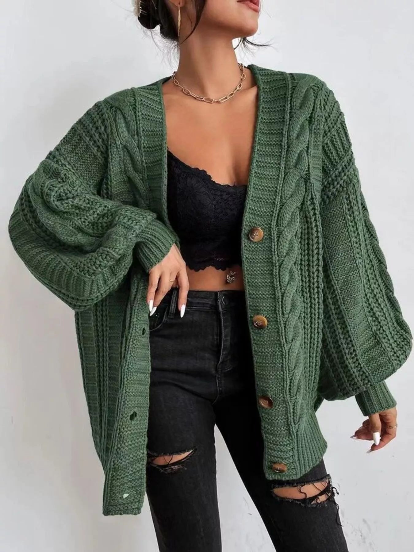 Guinevere - Cardigan a trecce chunky con bottoni