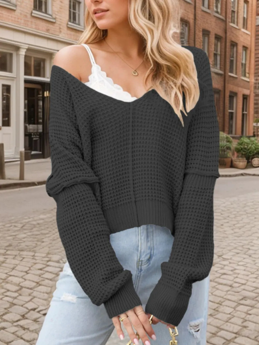 Nyanna - Maglione ampio in maglia waffle con scollo a V e maniche lunghe