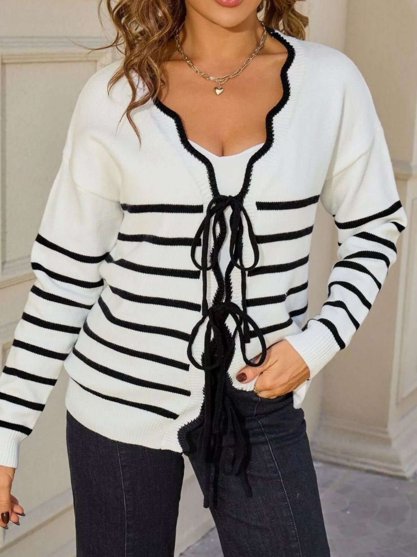 Eliya - Cardigan cozy a righe con chiusura a nodo frontale