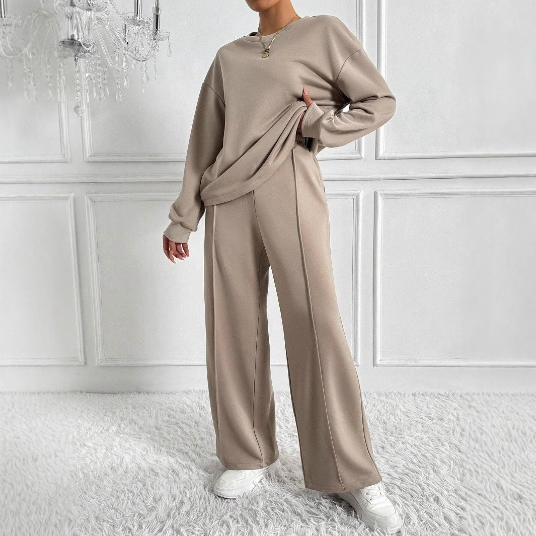 Completo da Donna con Top a Spalle Scese e Pantaloni