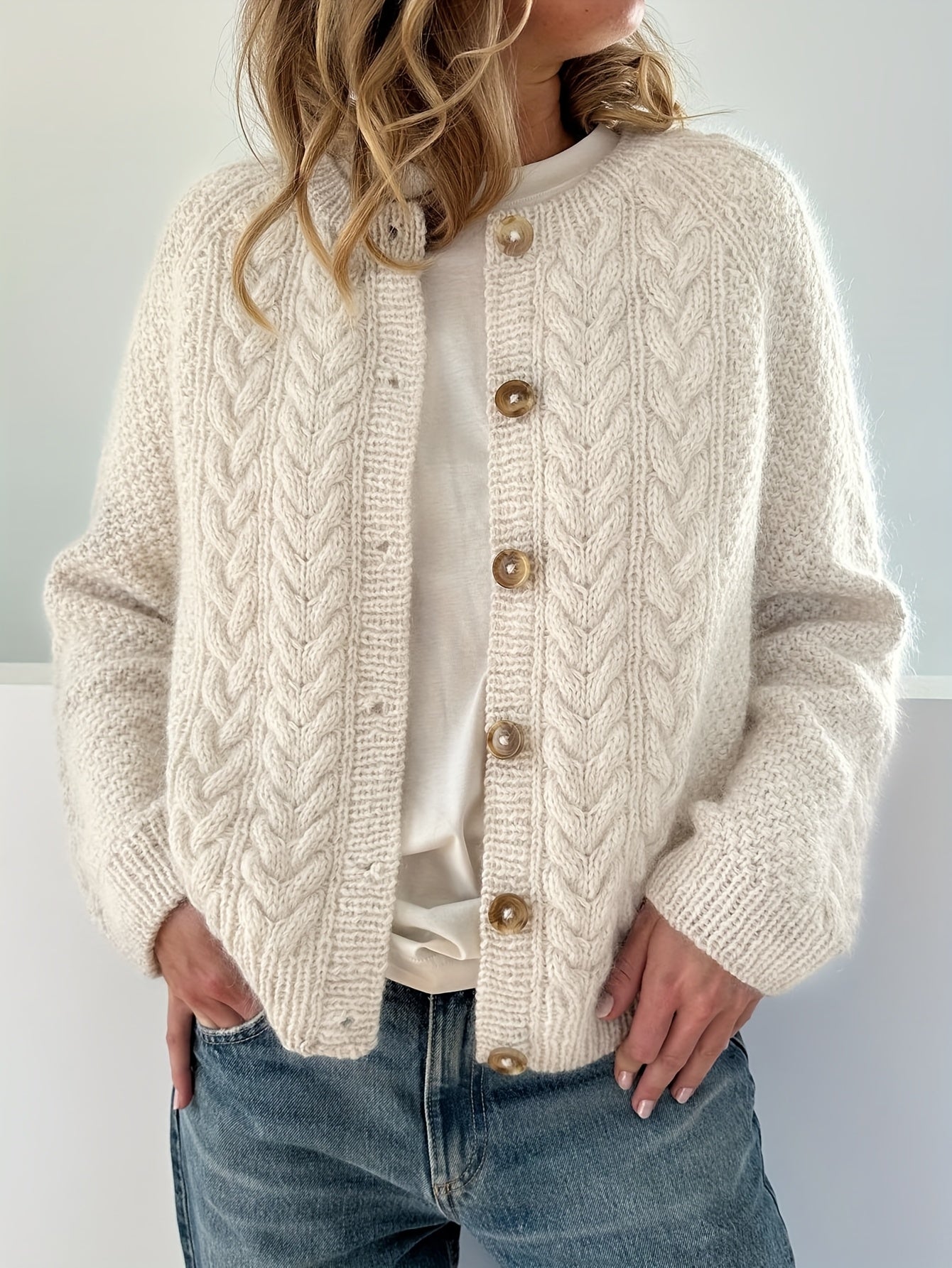 Marianne - Elegante cardigan lavorato a trecce