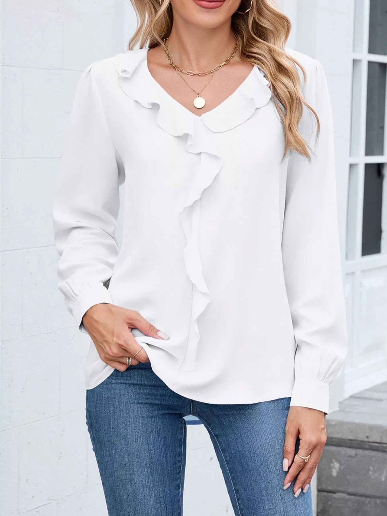Zerlina - Elegante blusa a maniche lunghe con scollo a V e volant