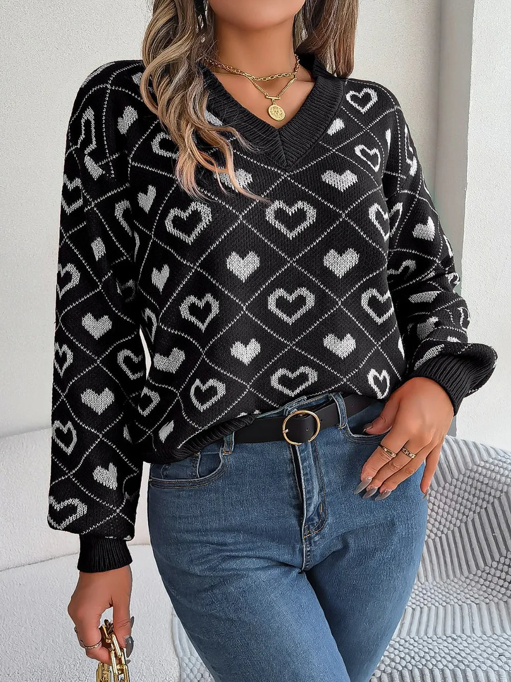 Brianne - Maglione chic con motivo a cuori e scollo a V