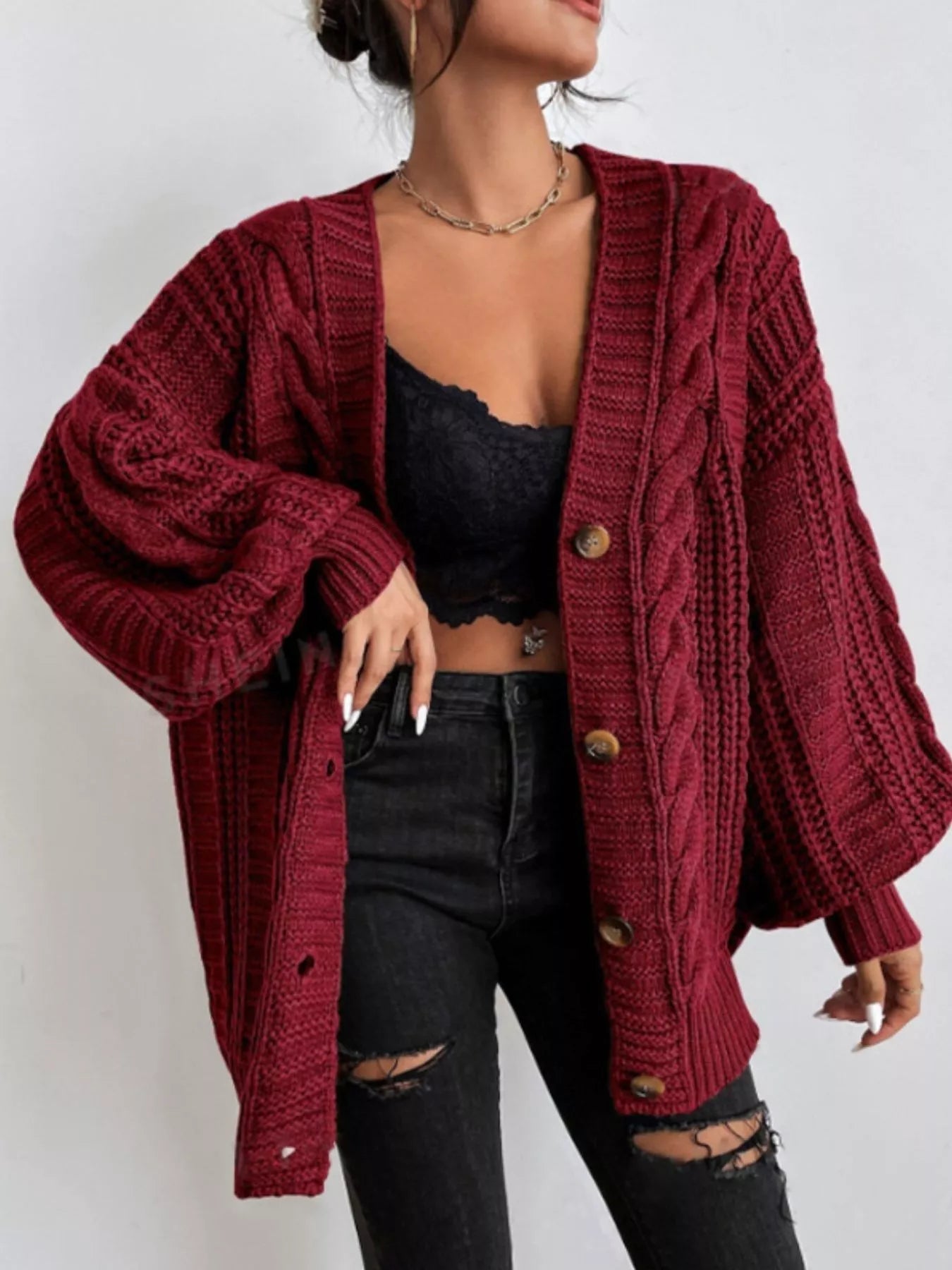 Guinevere - Cardigan a trecce chunky con bottoni