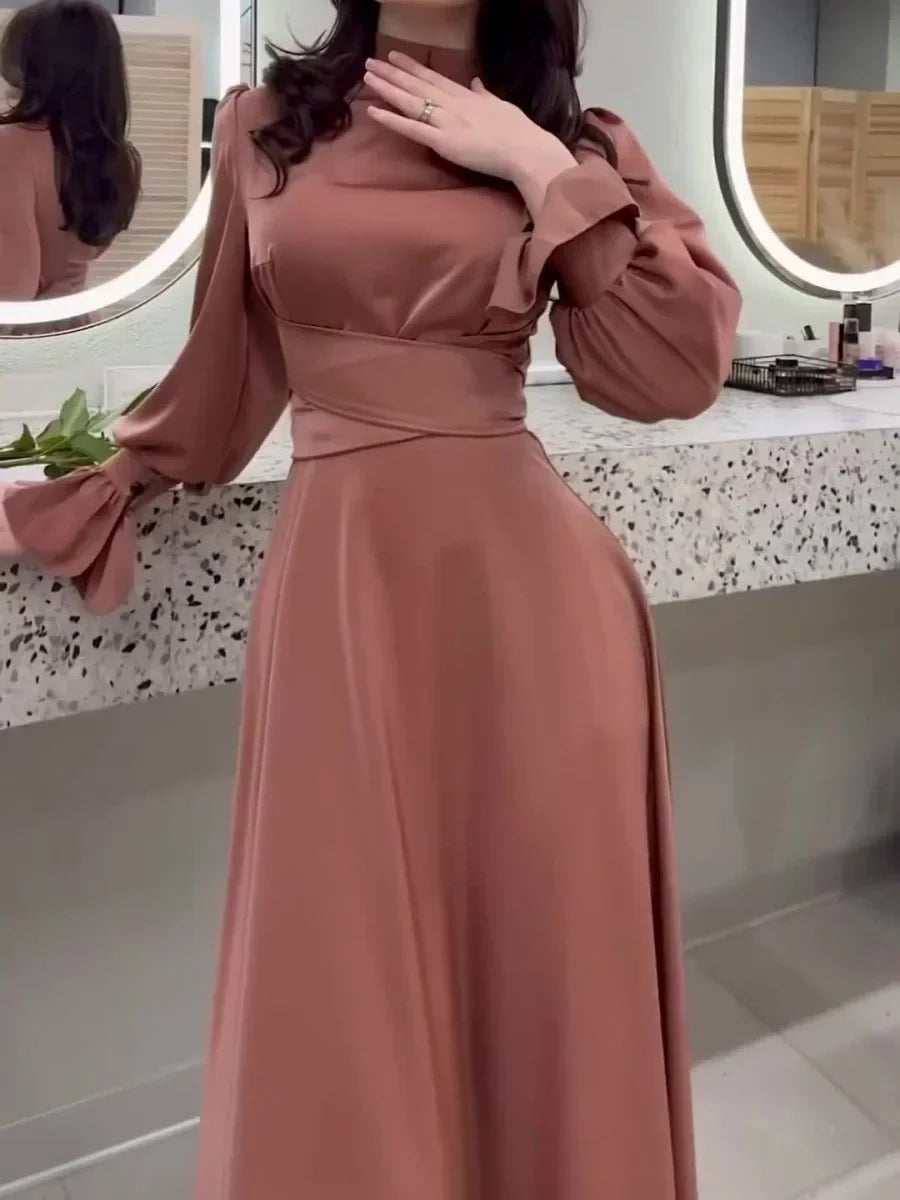 Estela - Abito lungo elegante e semplice con maniche a vescovo